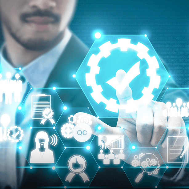 Sistema Integrado de Gestión CISA, Persona señalando imágenes Sistema Integrado de Gestión CISA